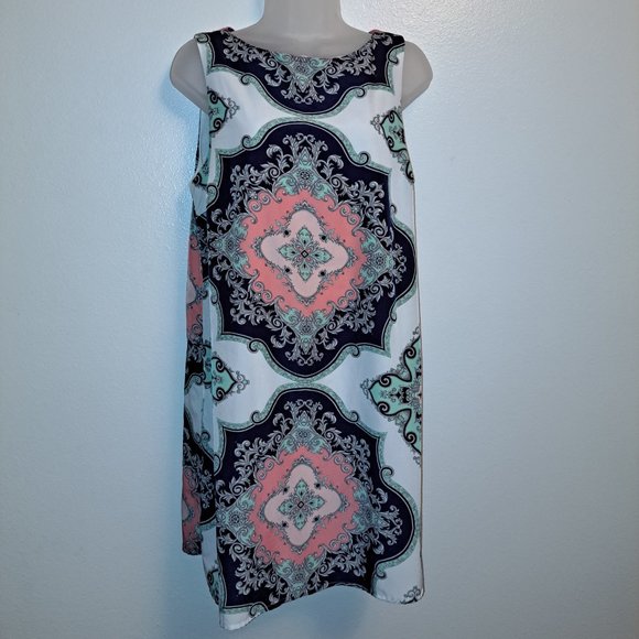 Dress T Dresses & Skirts - Dress T Paisley Print Sleeveless Shift Dress Size 10